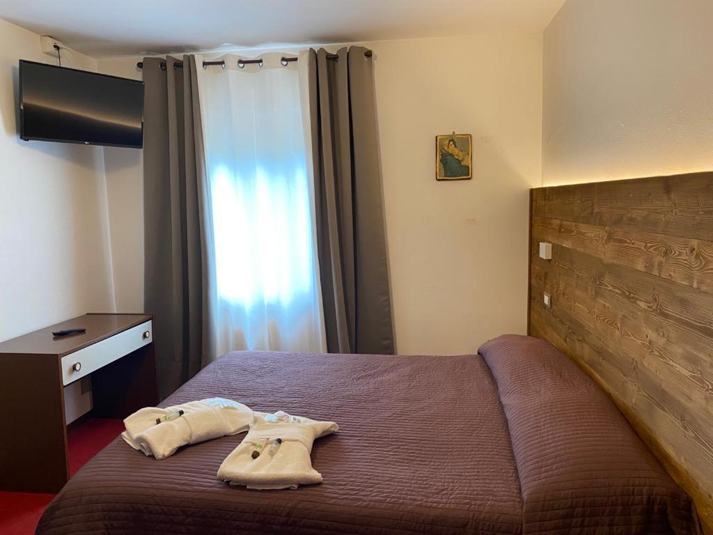 Albergo Quai Monno Экстерьер фото